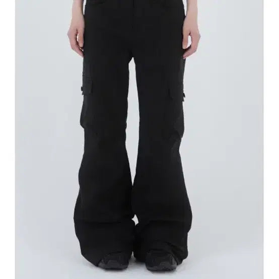 [BUNJANG] Miseki Seoul Pocket Cargo Bootcut Pants Black / 미세키서울 포켓 카고 부츠컷 팬츠 블랙