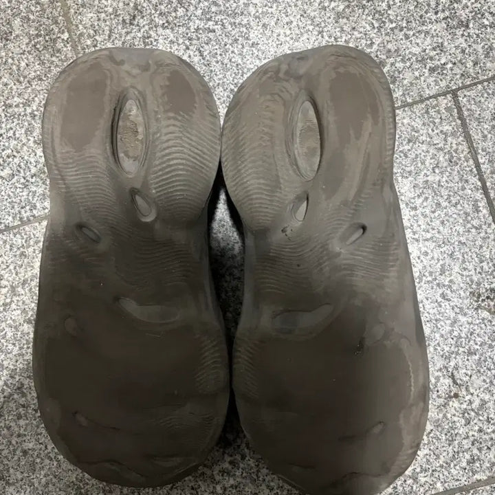 [BUNJANG] Adidas Yeezy Foam Runner MX Granite / 아디다스 이지 폼 러너 믹스 그래닛