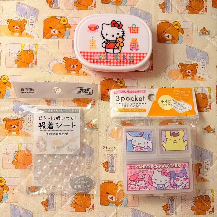 [BUNJANG] Vintage Hello Kitty Storage Box, Suction Sheet &amp; Pill Case Set / 고전 헬로키티 &amp; 생활용품 세트