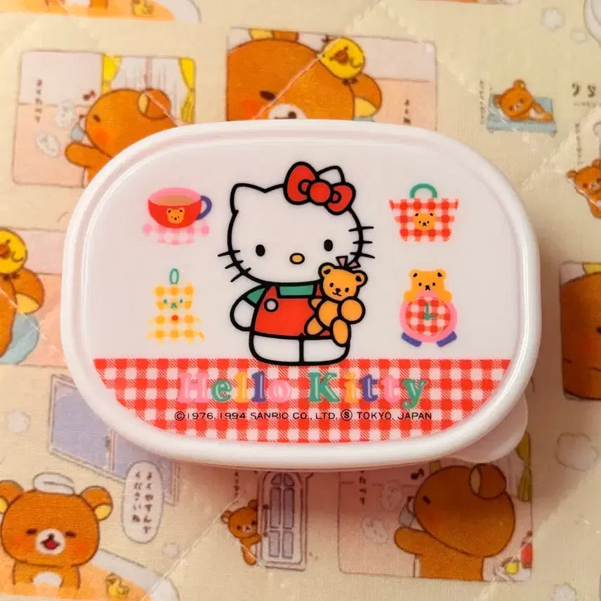 [BUNJANG] Vintage Hello Kitty Storage Box, Suction Sheet &amp; Pill Case Set / 고전 헬로키티 &amp; 생활용품 세트