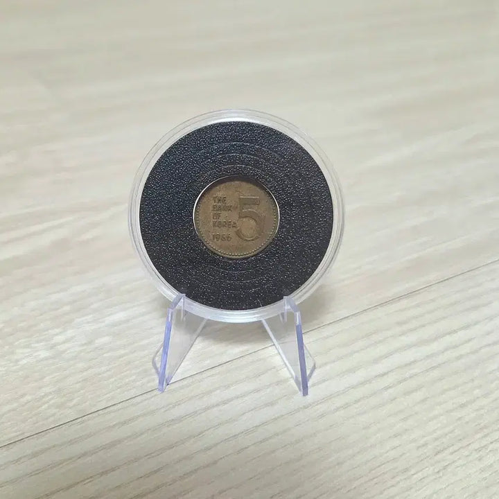 [BUNJANG] 1966 South Korean 5 Won Coin (First Year Issue) / <특년도> 초년도 1966년 5원 주화 한국은행