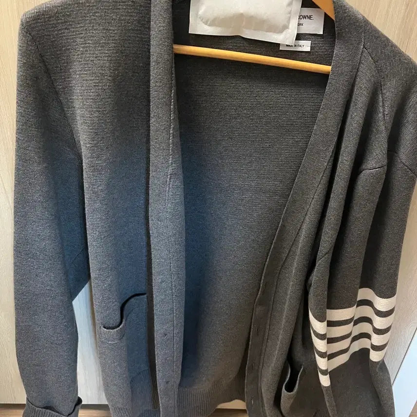 [SOLD OUT] 톰브라운 밀라노 스티치 가디건(그레이)