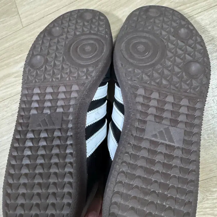 [BUNJANG] Adidas Samba Sneakers / 아디다스삼바 260