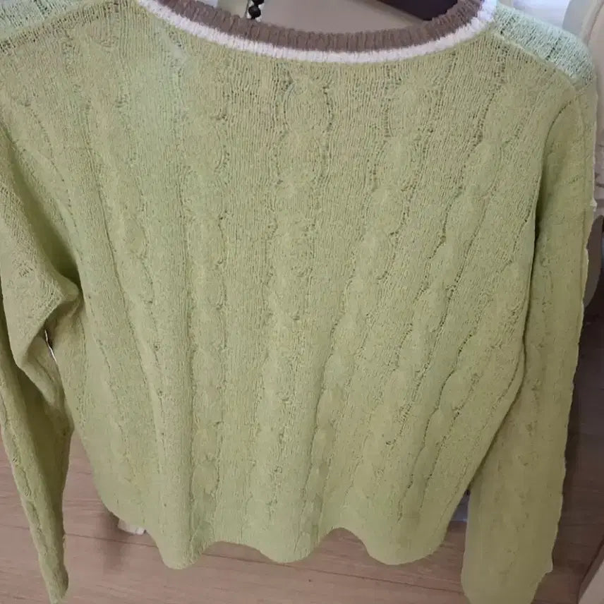 [BUNJANG] Celine Green V-Neck Knit Top / 새상품 셀린느 브이넥 66.77
