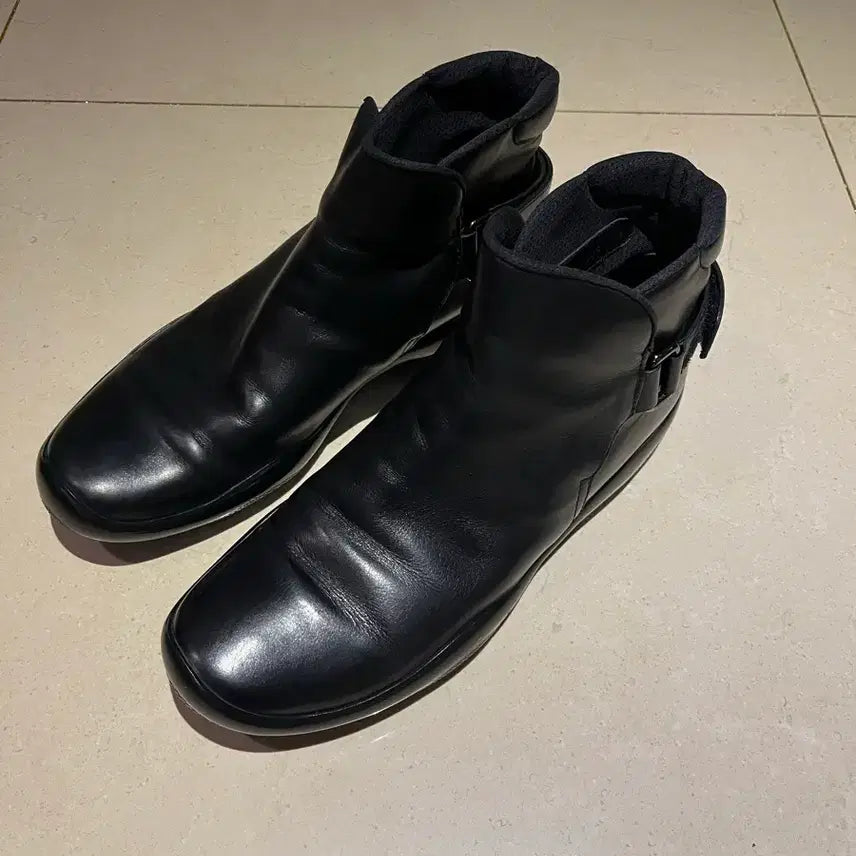 [BUNJANG] Prada Sport Authentic Metal Buckle Boots / 프라다 스포츠 정품 메탈 버클 부츠