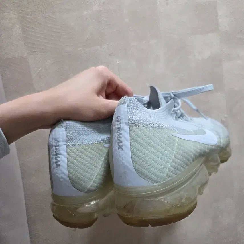 [BUNJANG] Nike VaporMax Sneakers / 나이키 베이퍼맥스 275