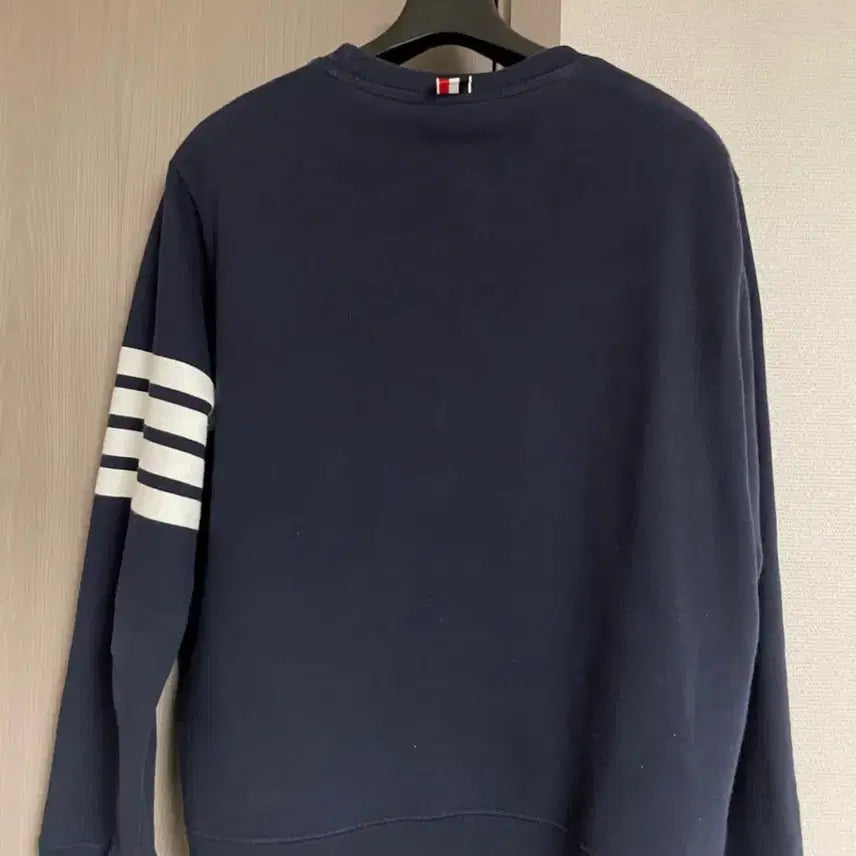 [BUNJANG] Thom Browne Navy Sweatshirt Size 4 / 톰브라운 4선 네이비 맨투맨 4사이즈