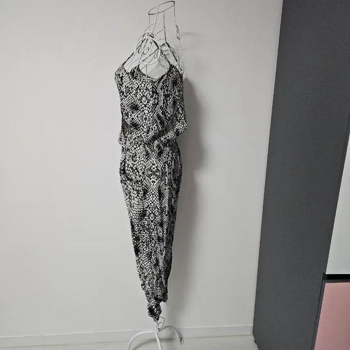 [BUNJANG] Parker Silk Jumpsuit / Parker silk jumpsuit 미국브랜드 파커 점프수트 원피스