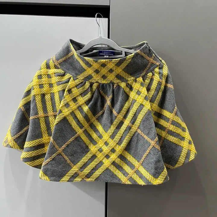 [BUNJANG] Burberry Blue Label Wool Mini Skirt / Burberry 버버리 블루라벨 대대장 삼대장 라떼갸루 초코 로걀 스커트