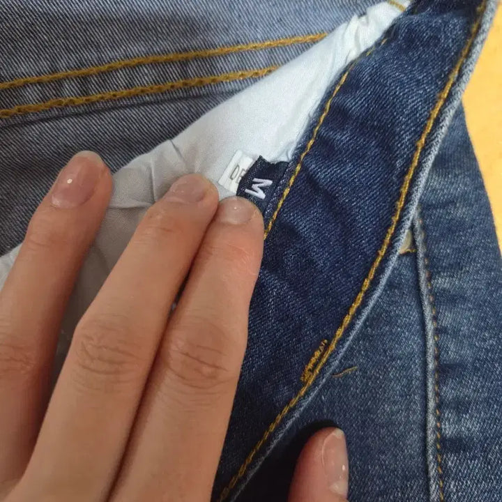 [BUNJANG] Denim Hot Pants (Size M) / 새제품)청반바지 데님 핫팬츠 m사이즈