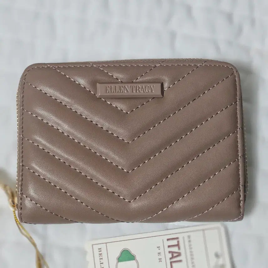 [BUNJANG] Ellen Tracy Quilted Zip Around Bifold Wallet / [미사용 새상품/정가9.2만] 엘렌 트레이시 반지갑