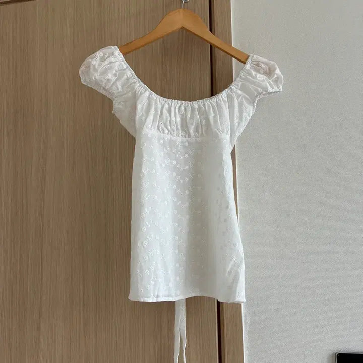 [BUNJANG] Favorite Things Garden Rosy Blouse / 페이보릿띵스 가든 로지 블라우스 garden rosy blouse