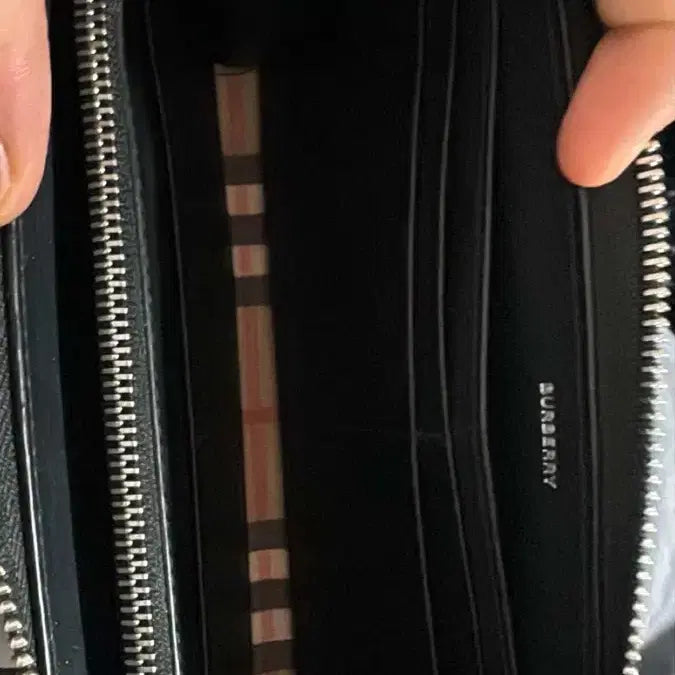 [BUNJANG] Burberry Check Pattern Long Wallet / 버버리 체크 패턴 장지갑