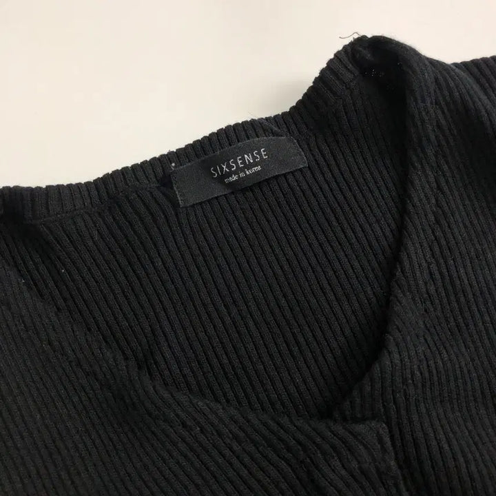 [BUNJANG] SIX SENSE Gold Button Knit Dress / SIX SENSE 금장 버튼 니트 원피스
