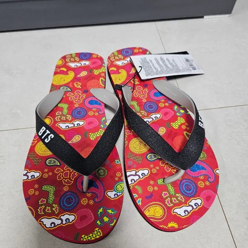 [BUNJANG] BTS Paisley Pattern Red Flip-Flops / BTS 페이즐리 패턴 레드 쪼리 슬리퍼