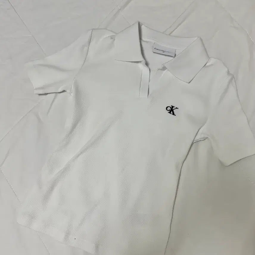 [BUNJANG] Calvin Klein Slim Fit Knit Sweater / 캘빈 클라인 슬림핏 니트