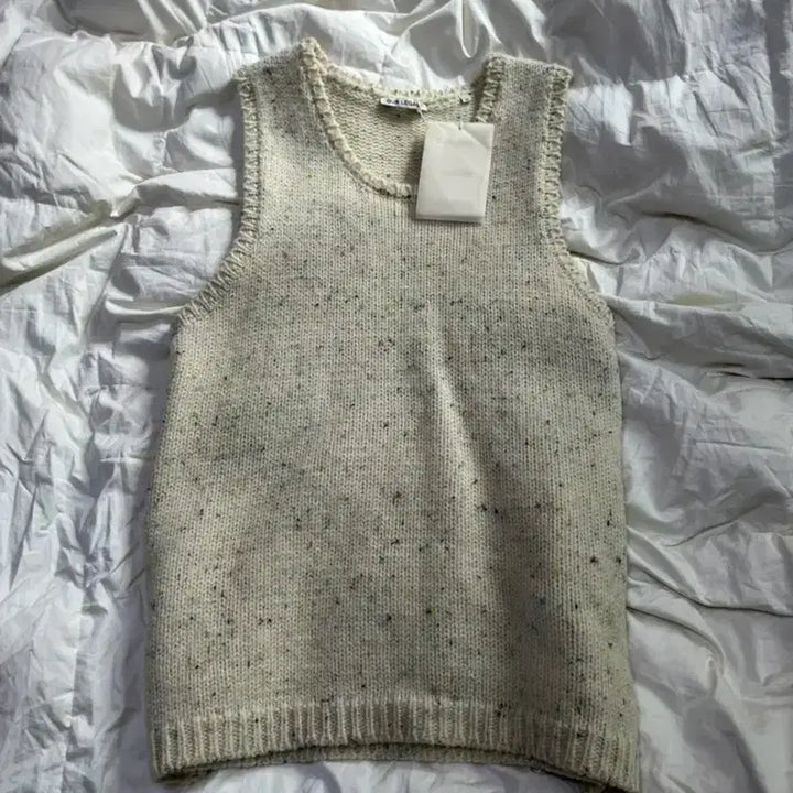 [BUNJANG] Our Legacy Knit Vest Ivory / 아워레가시 니트 베스트 아이보리