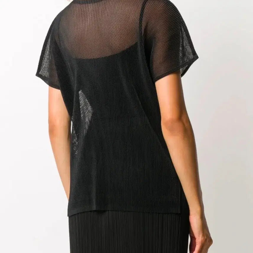 [BUNJANG] Pleats Please See-Through Crew Neck T-Shirt / 플리츠플리즈 시스루 크루 넥 티셔츠