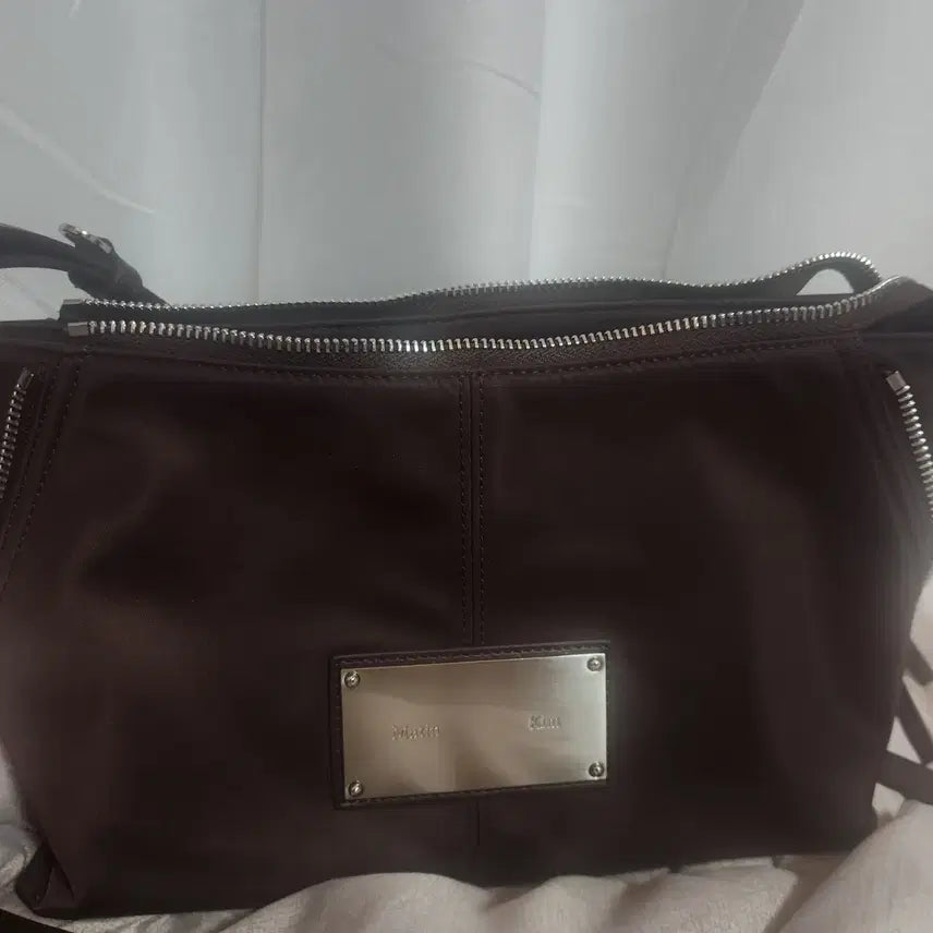 [BUNJANG] Matinkim Side Zip Fabric Two-Way Bag Wine / 마뗑킴 사이드 지퍼 패브릭 투웨이 가방 와인