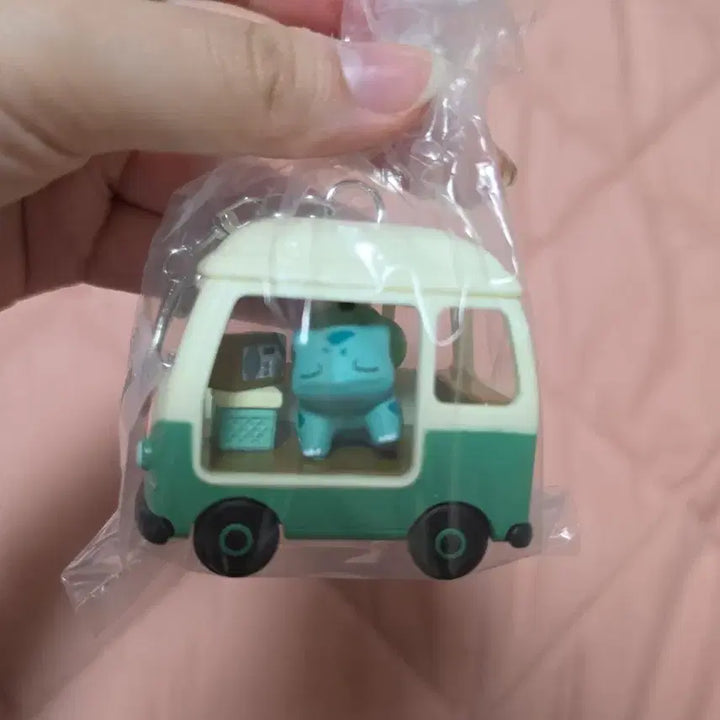 [BUNJANG] Lotte x Pokemon Camping Car Bulbasaur / 롯데리아 포켓몬 캠핑카 이상해씨 양도