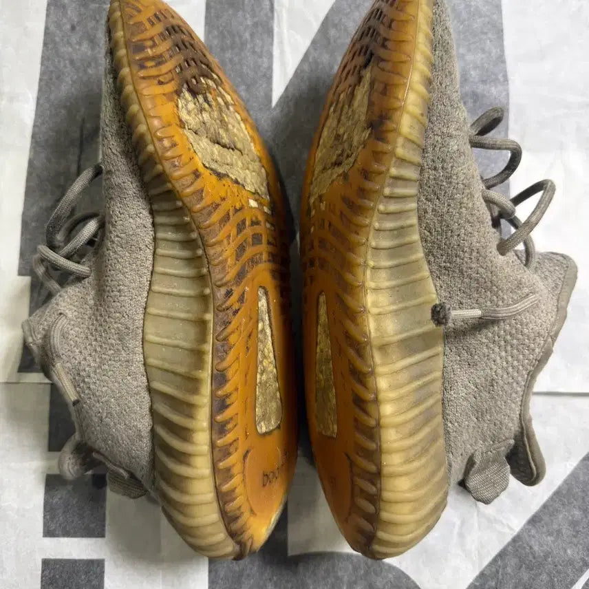 [BUNJANG] Adidas Yeezy Boost 350 V2 Sesame 255 / 이지부스트 350 v2 세서미 255