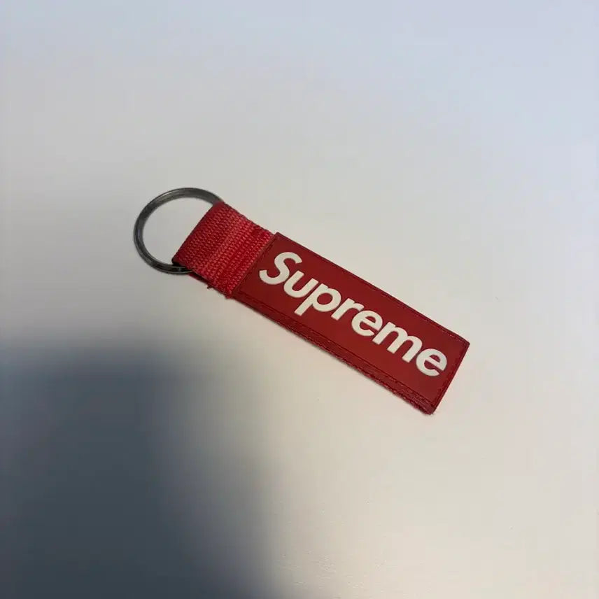 [BUNJANG] Supreme Keychain Red / 슈프림 키체인 레드