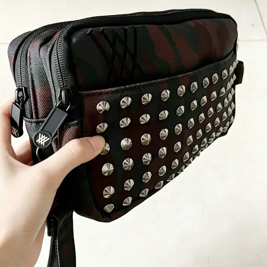 [BUNJANG] Anew Stud Camo Clutch Bag Pouch / 어뉴 스터드 카모 클러치백 핸드백 파우치(새상품)