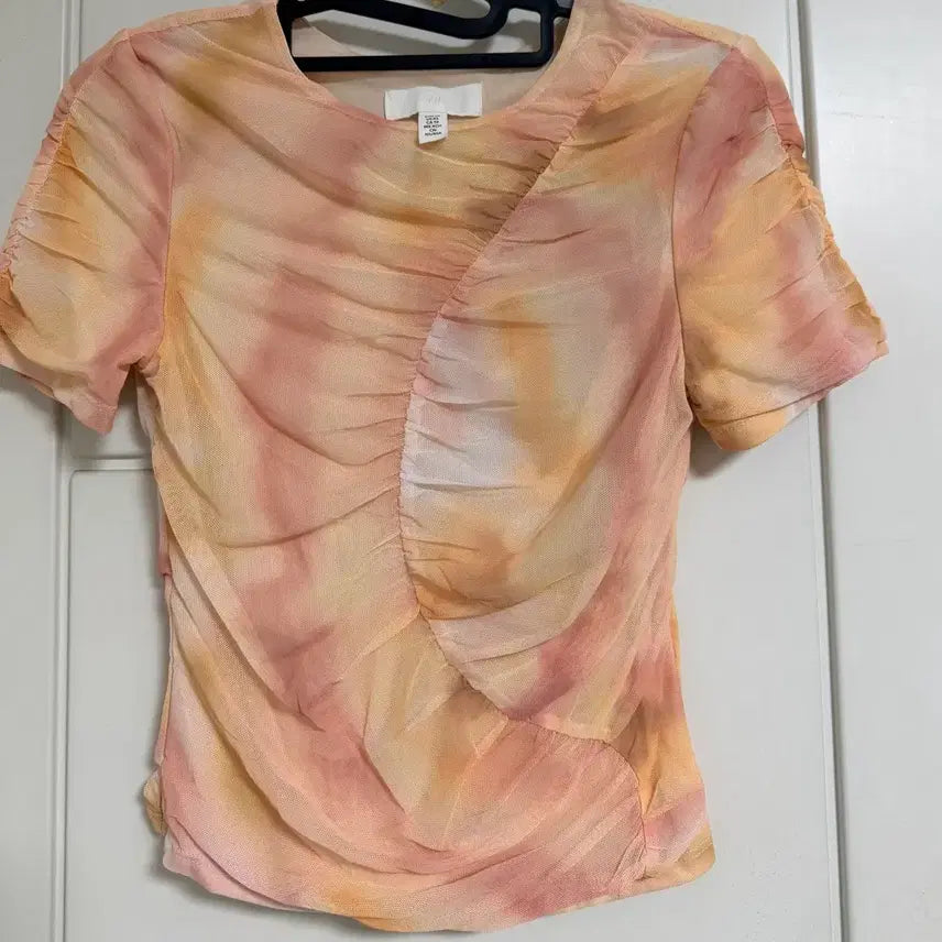 [BUNJANG] H&amp;M Tie-Dye Shirring Short-Sleeve T-Shirt / H&amp;M 타이다이 셔링 반팔 티