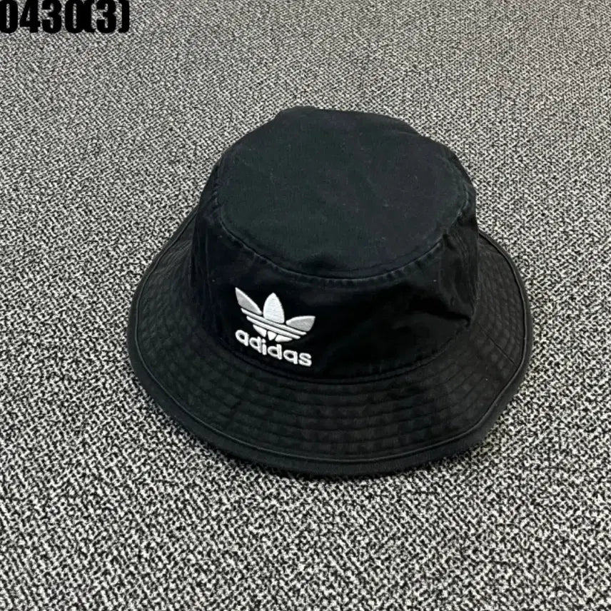 [BUNJANG] Adidas Black Bucket Hat / 아디다스 블랙 버킷햇 0430
