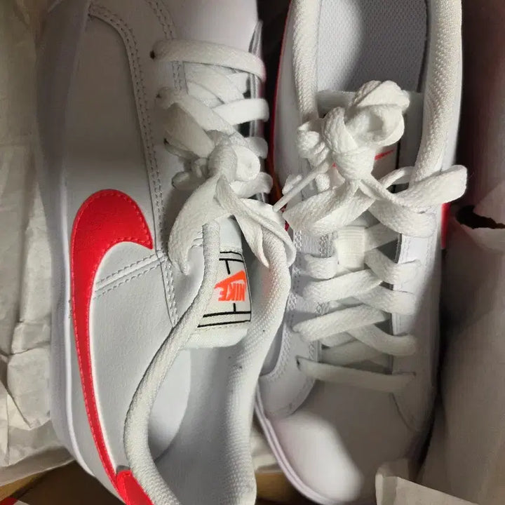 [BUNJANG] Nike Shoes (240) / 나이키 새상품 신발 240
