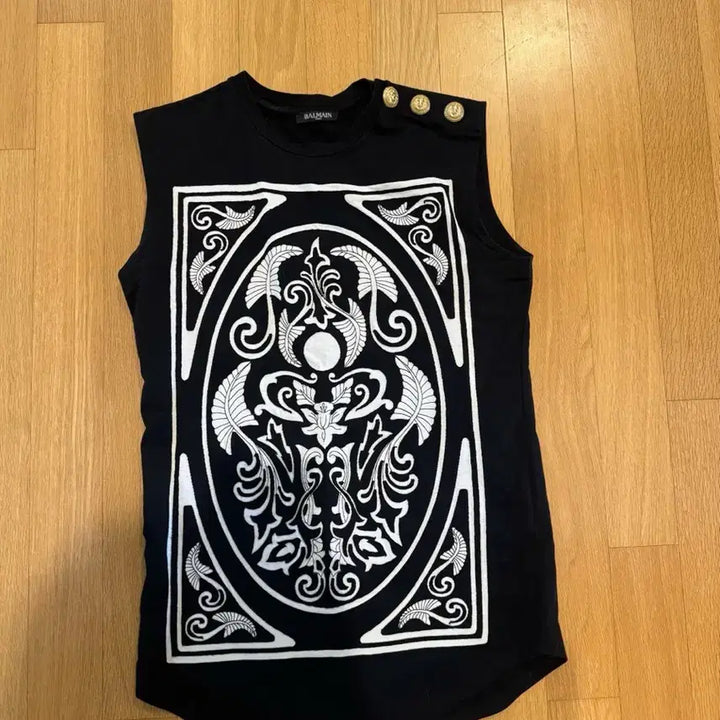 [BUNJANG] Balmain Barrok Print Sleeveless Top / 발망 바록 프린트 민소매 탑