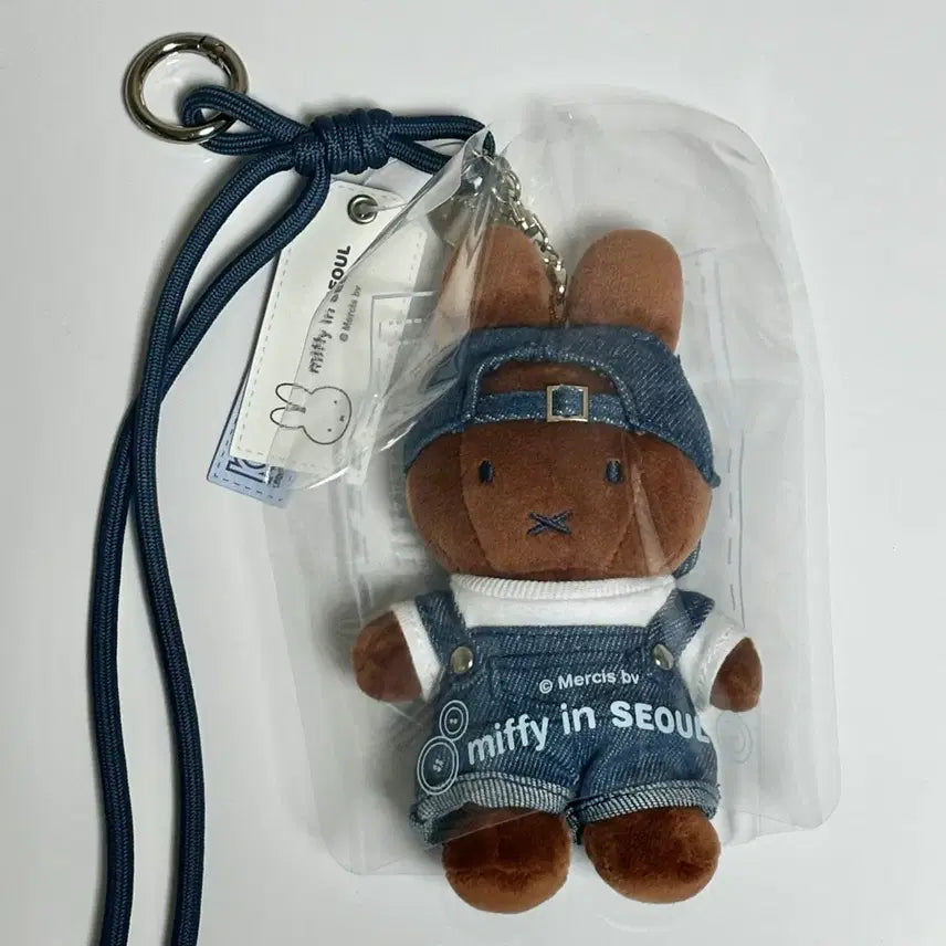 [BUNJANG] Denim Miffy Melanie Plush Keychain / 데님미피 데님멜라니 인형 키링 양도합니다! 성수미피스토어 키링