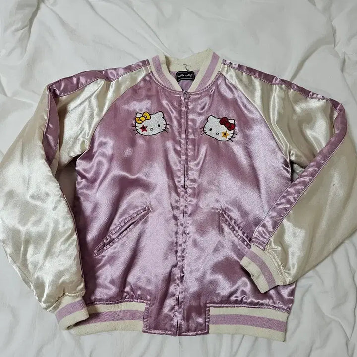 [BUNJANG] Hello Kitty Collaboration Vintage Sukajan Jacket / 헬로키티 스카잔 빈티지 콜라보 페어리