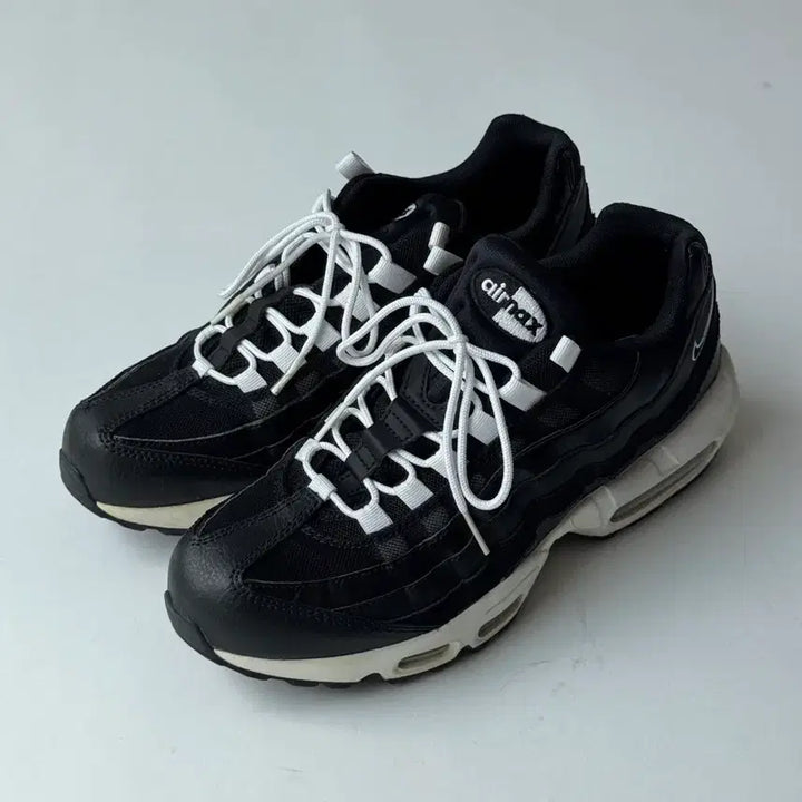 [BUNJANG] Nike Air Max 95 Essential Black White / [W265] 나이키 에어맥스 95 에센셜 블랙화이트