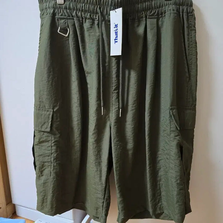 [BUNJANG] Khaki Cargo Shorts / 반바지