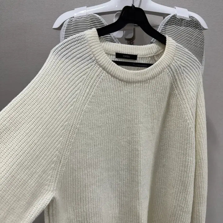 [BUNJANG] TOPTEN Ivory Knit (Size 110) / 탑텐 니트