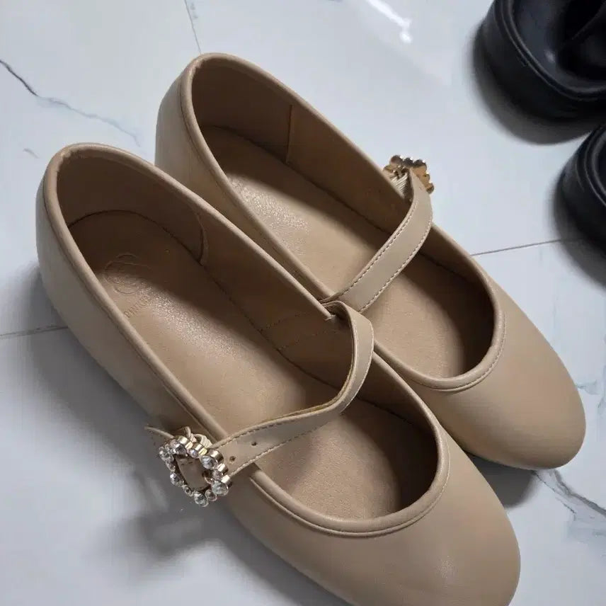 [BUNJANG] Beige Mary Jane Flat Shoes / 베이지 메리제인 플랫슈즈 여성구두
