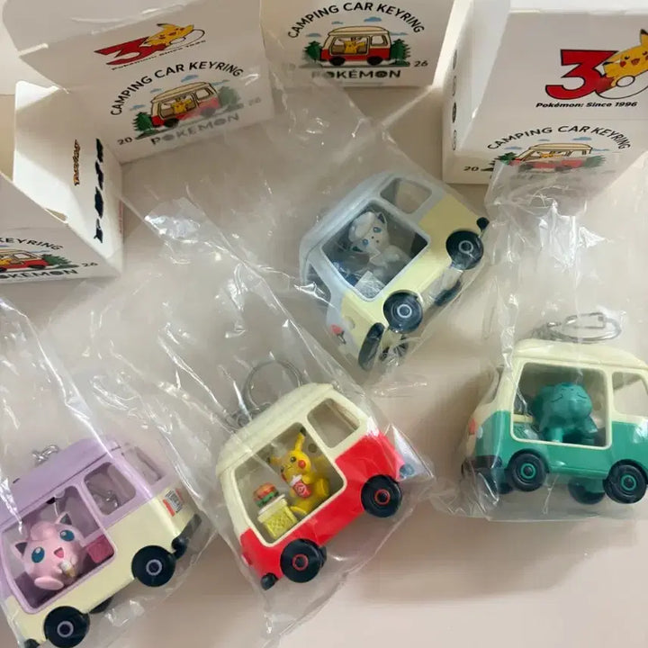 [SOLD OUT] 롯데리아 포켓몬 30주년 캠핑카 키링