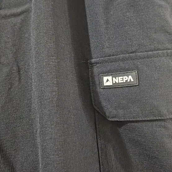 [BUNJANG] Nepa Black Cargo Shorts / 네파 검정 카고 반바지