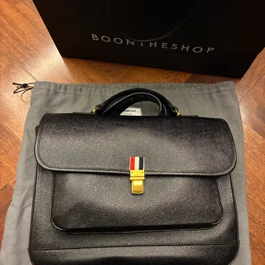 [SOLD OUT] 톰브라운 페블 그레인 레더 스쿨백 블랙