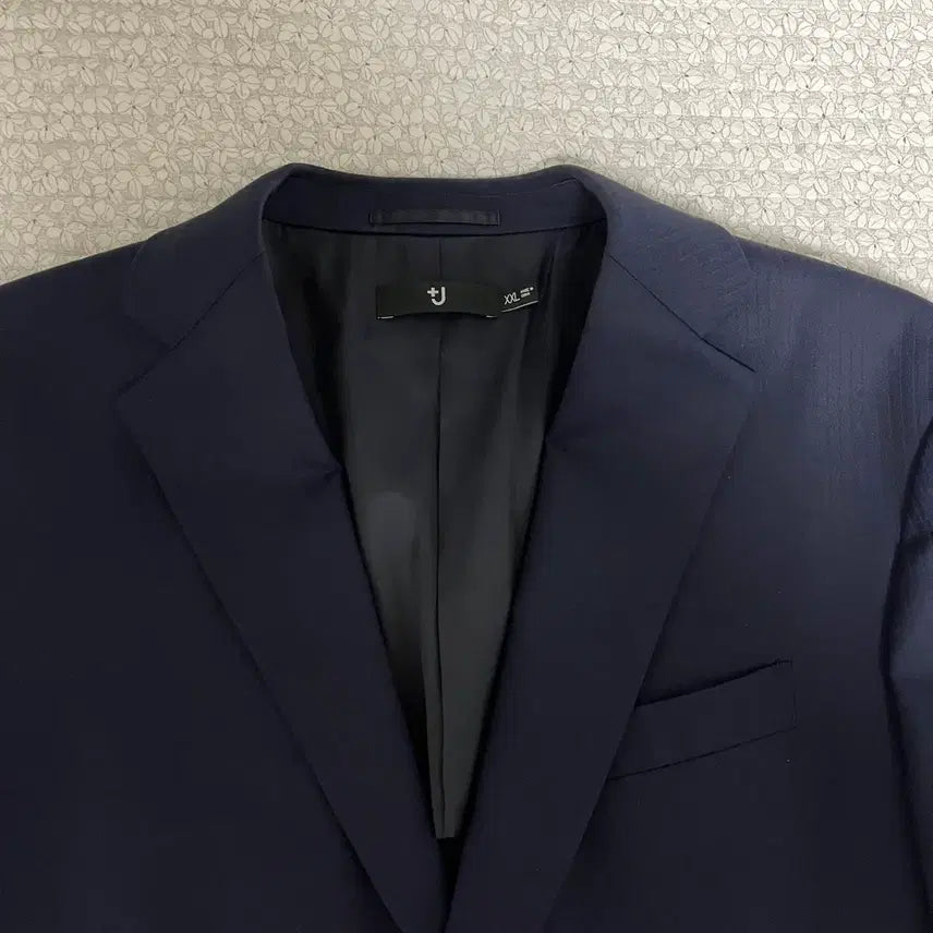 [BUNJANG] Uniqlo x Jil Sander Collaboration Stripe Blazer / [유니클로] 질샌더 협업 스트라이프 블레이저