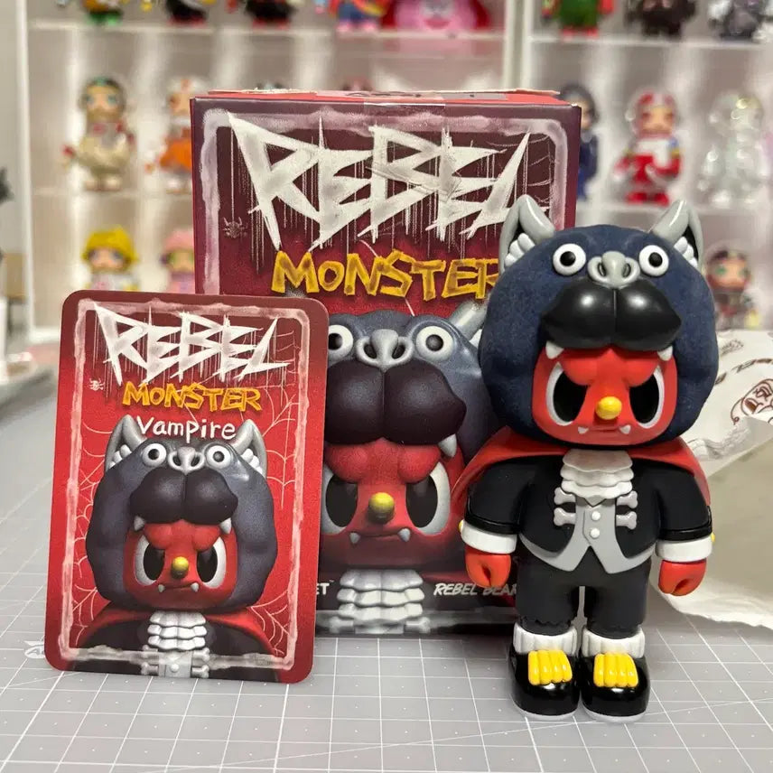[BUNJANG] Rebel Monster Vampire Figure / REBEL MONSTER 뱀파이어 피규어
