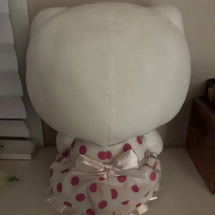 [SOLD OUT] 도트 레이스 헬로키티 인형