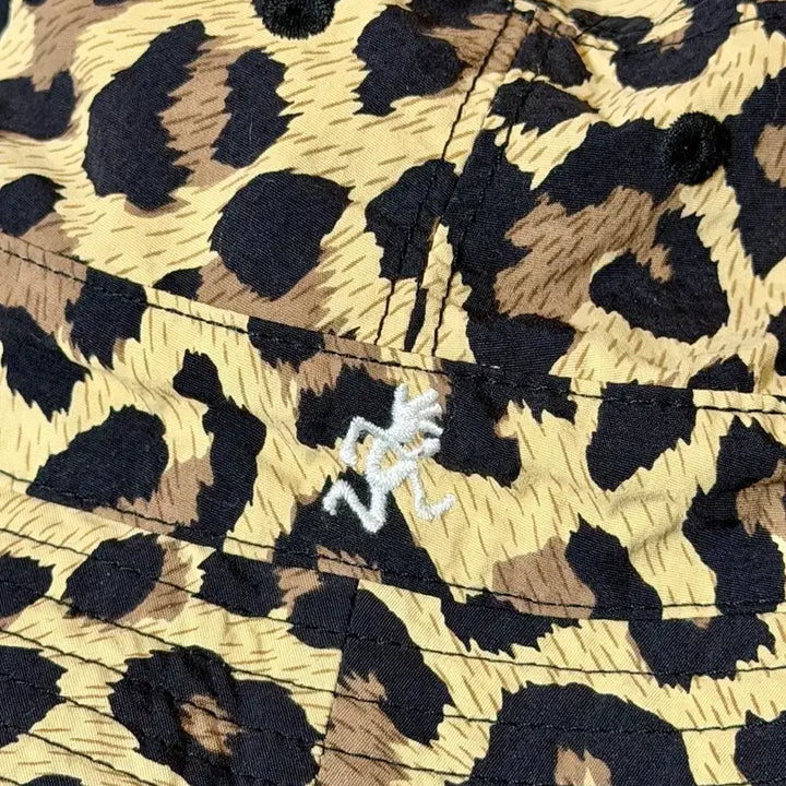 [BUNJANG] Gramicci Leopard Black Reversible Bucket Hat / 그라미치 레오파드 블랙 리버시블 버킷햇