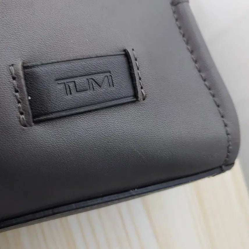 [BUNJANG] Tumi Briefcase Shoulder Strap Replacement / 투미 서류가방 끈교체