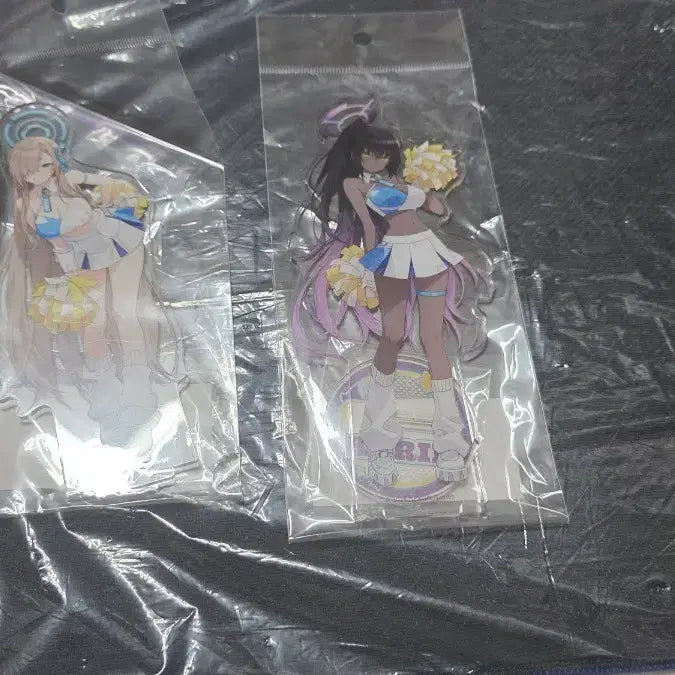 [BUNJANG] Blue Archive 3.5 Anniversary Asuna Karin Cheerleader Acrylic Stand / 블루아카이브 3.5주년 3.5 아스나 카린 치어리더 아크릴 스탠드