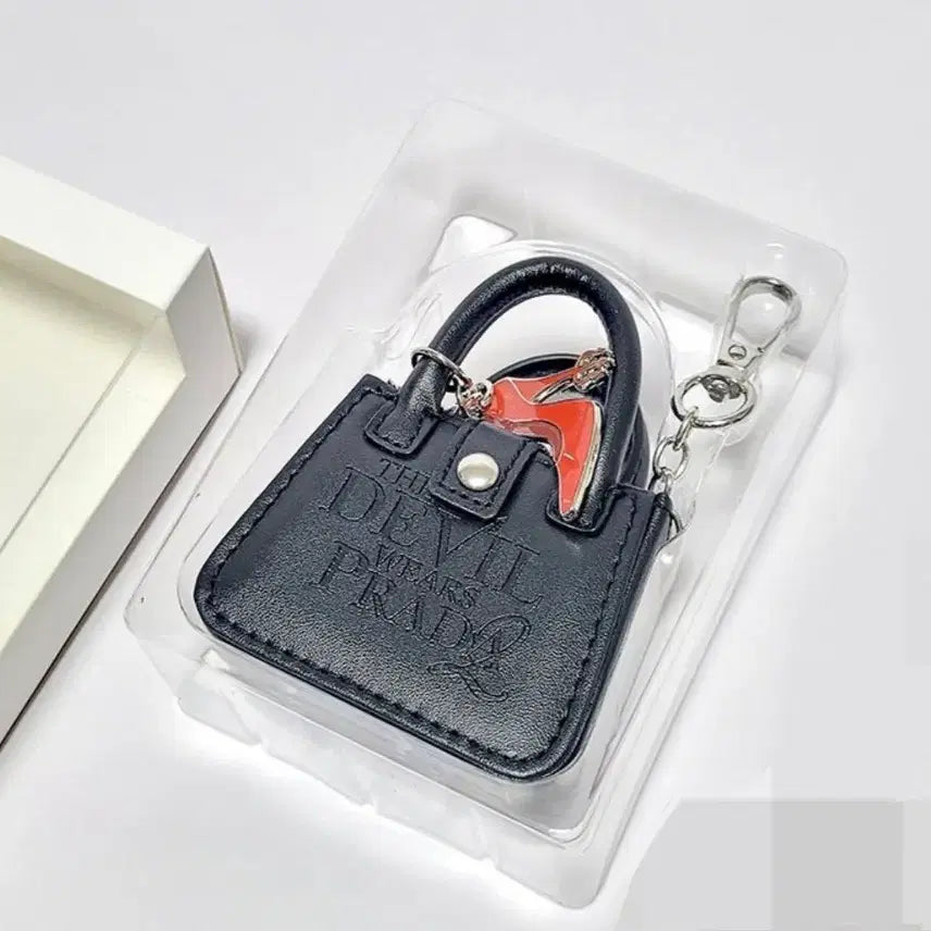 [BUNJANG] The Devil Wears Prada 2 Bag Charm Black / 악마는 프라다를 입는다2 가방 키링 블랙