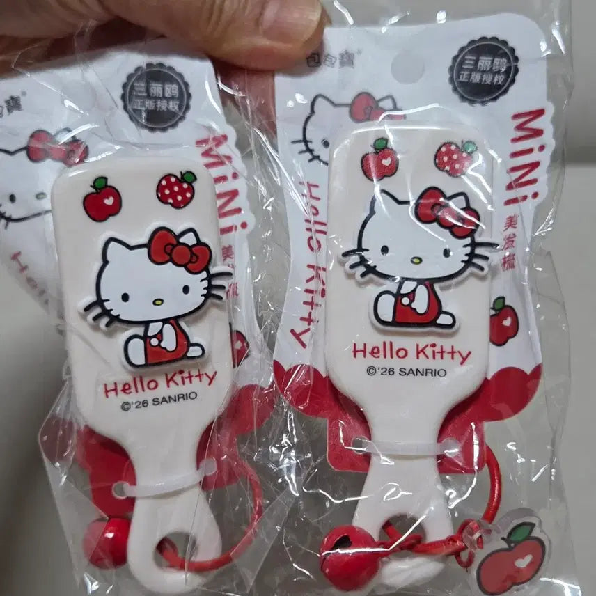 [BUNJANG] Hello Kitty Mini Apple Charm / 키티 미니 빚 키링