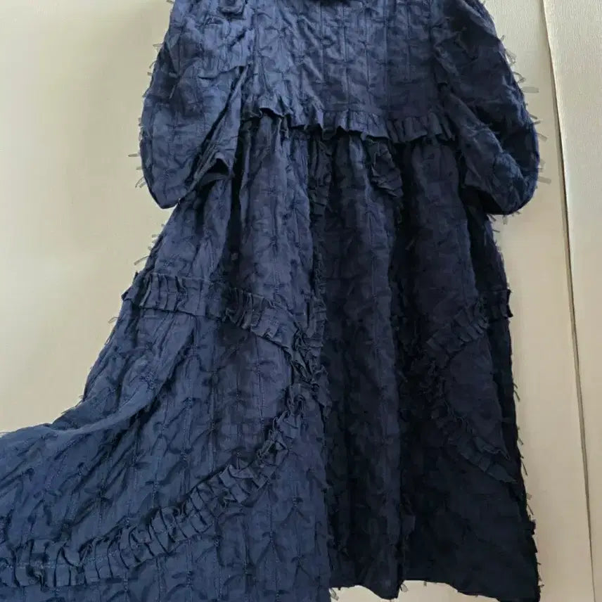[BUNJANG] DewyDewy Ruffle Midi Dress / 듀이듀이  러플리원피스 10000