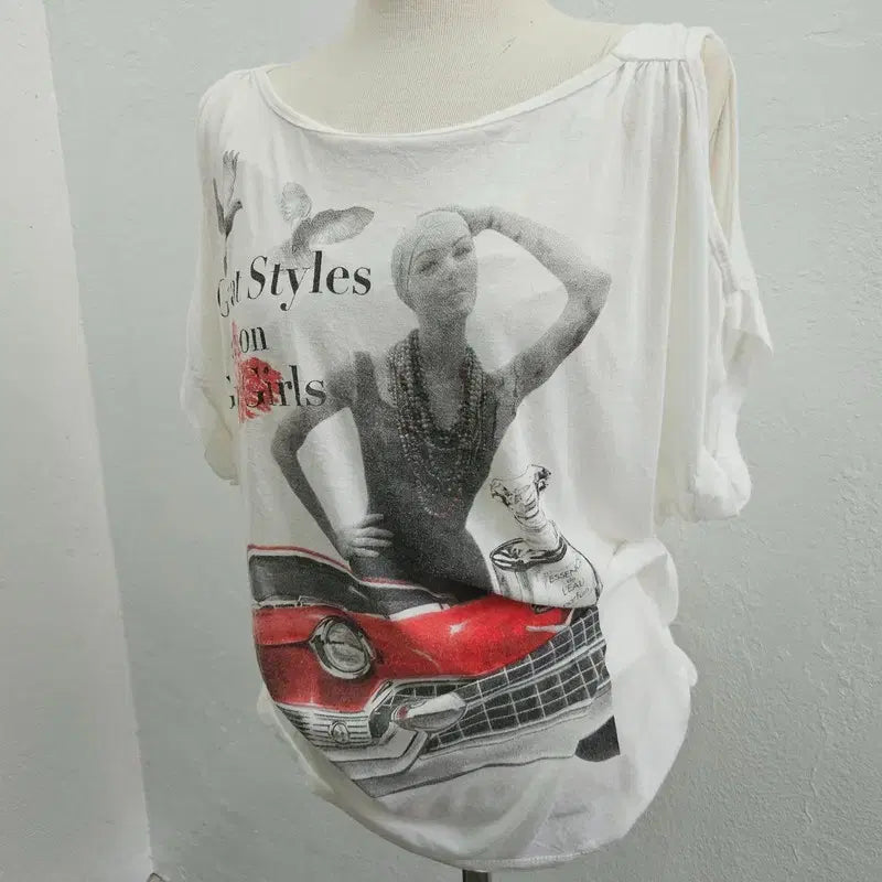 [BUNJANG] Vintage White Graphic Print Blouse - Size 66 / 블라우스 여 66 J6231